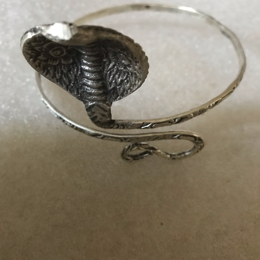 Silver Cobra Snake Bracelet - Reptile Jewelry Accessory